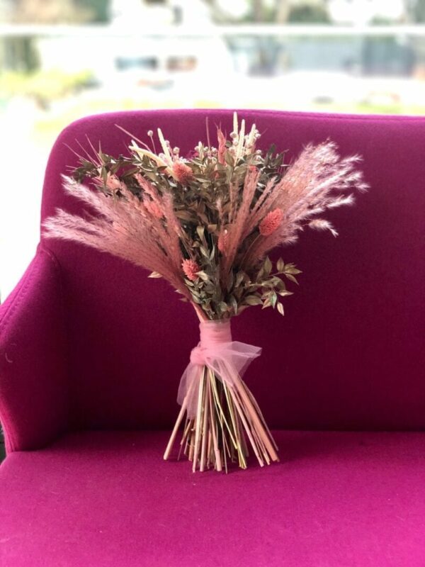 Trockenblumensträuße Trockenblumenstrauß Bronze rose Pearl bridal bouquet 3