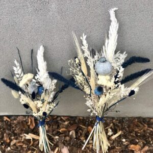 Variationen Trockenblumenstrauß White cold Blue by Flower Pearl brautstrauss aus trockenblumen